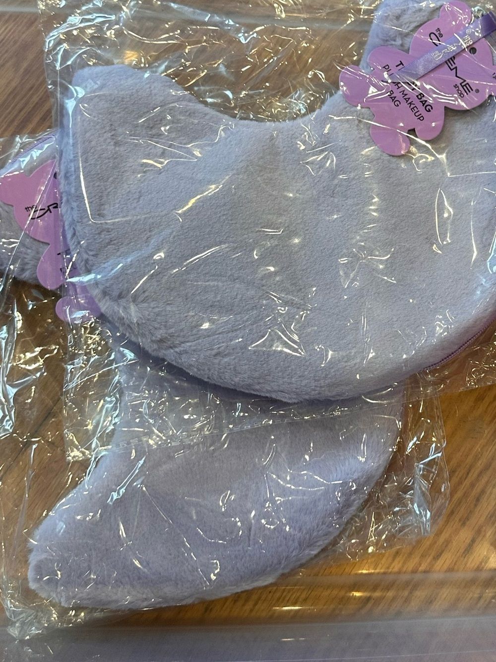 2PK- The crème shop Teddy plush make up bag Lilac